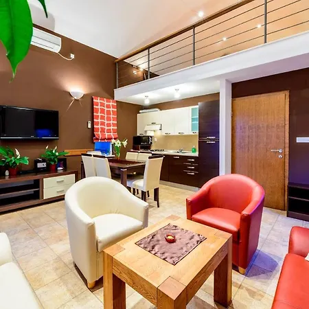 فيلة Hedera Estate Hedera Xiv