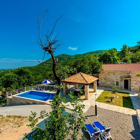 Hedera Estate Hedera Xiv *