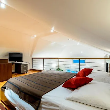 Hedera Estate Hedera Xiv