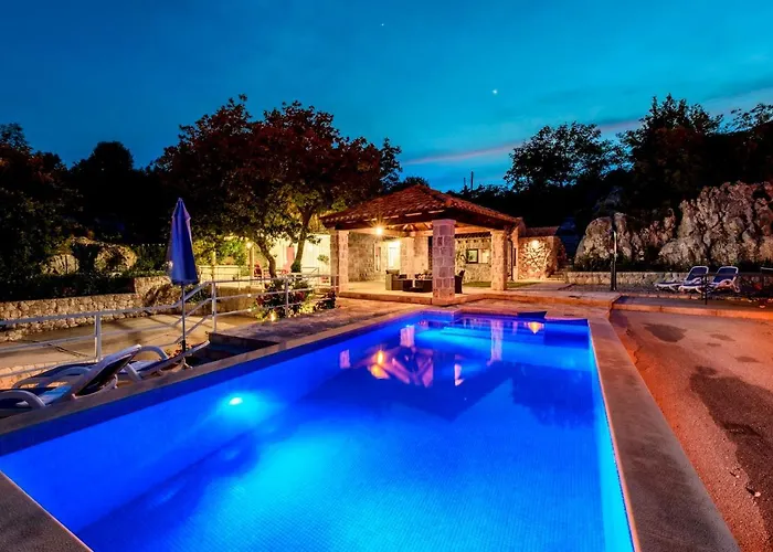 Hedera Estate Hedera Xiv *