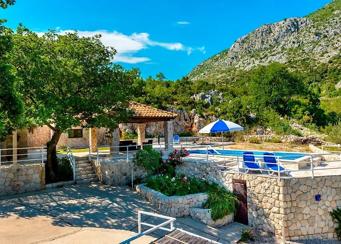 Villa Hedera Estate Hedera Xiv Mrčevo