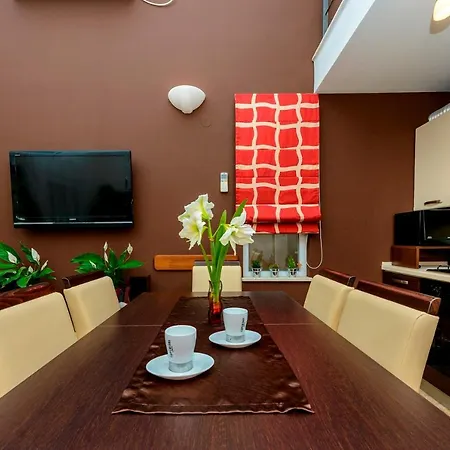 Hedera Estate Hedera Xiv * Mrcevo