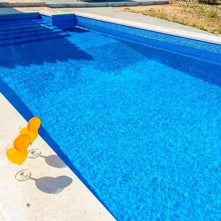 Hedera Estate Hedera Xiv Villa