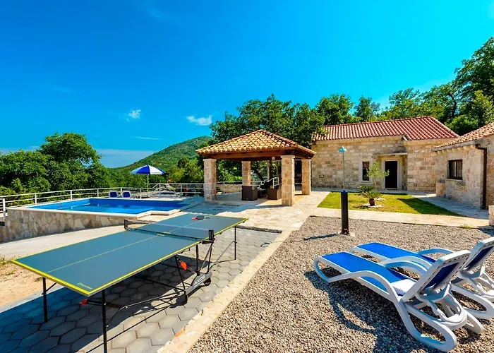 Villa Hedera Estate Hedera Xiv *